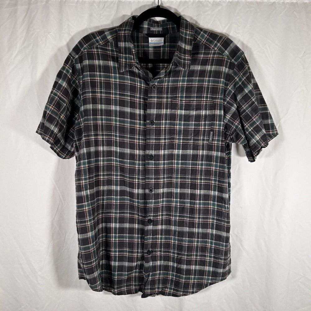 Columbia Shirt Men's Medium Grey Green Plaid Button Up Short Sleeve